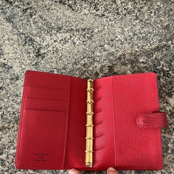 Authentic Louis Vuitton Epi Agenda PM - Picture 5 of 13